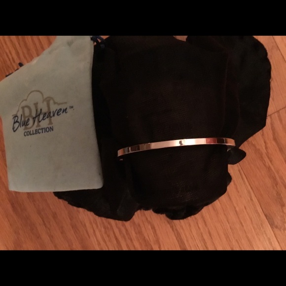 Blue Heaven silver bracelet with blue Diamond stones - Picture 3 of 4